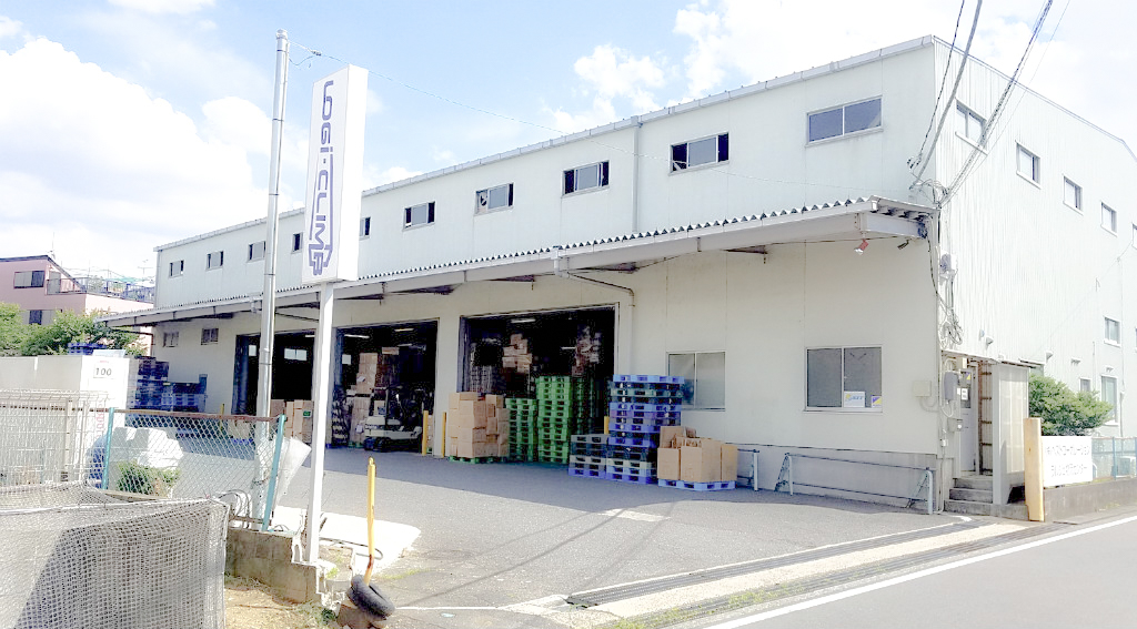 ロジクライム(ロジ・クライム)本社倉庫外観